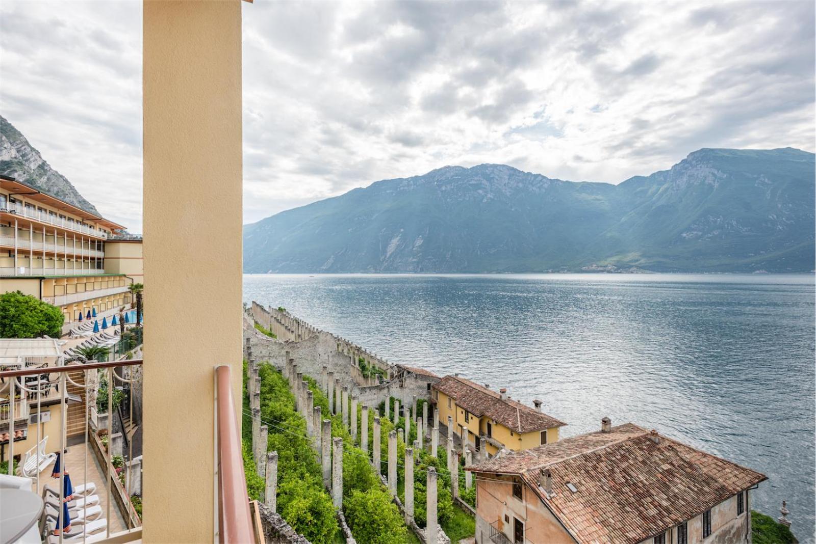 Hotel Splendid Palace Limone sul Garda Room photo