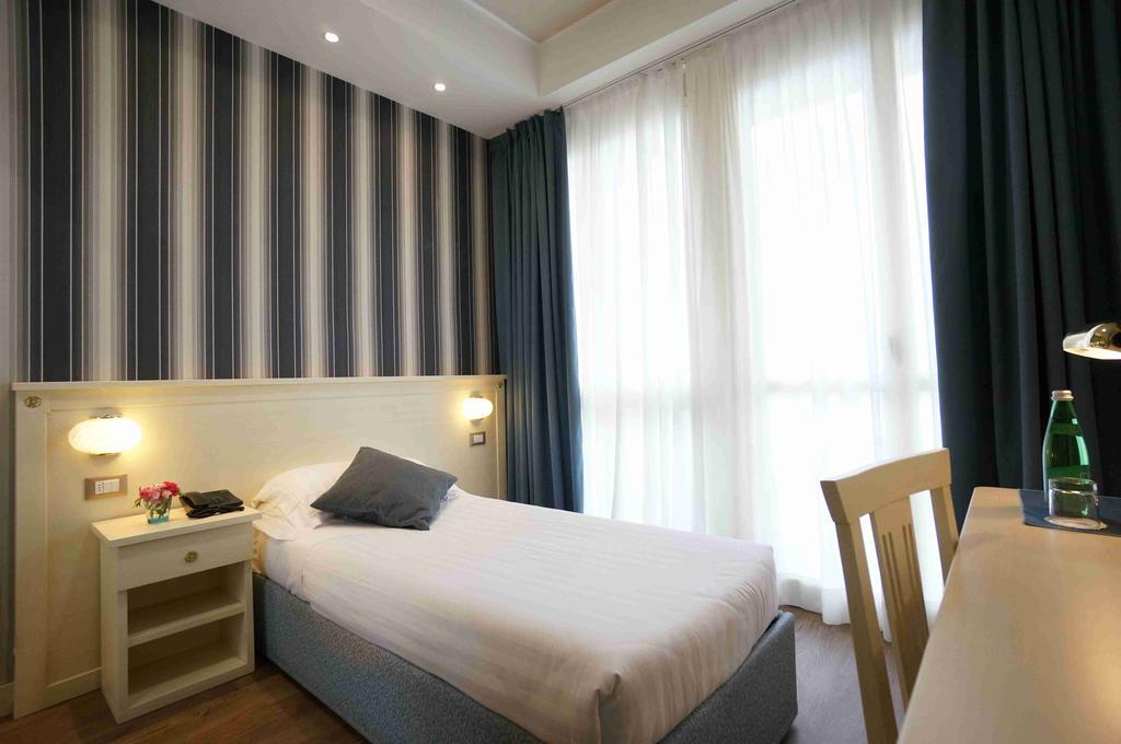 Hotel Splendid Palace Limone sul Garda Exterior photo
