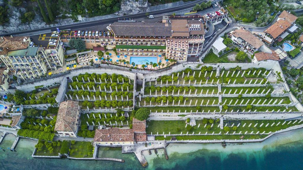 Hotel Splendid Palace Limone sul Garda Exterior photo